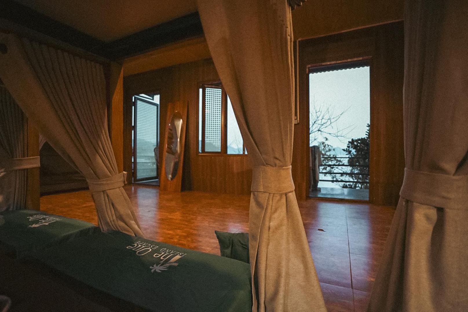 The One 'Private Island' Escape Hotel Gia Luan Room photo